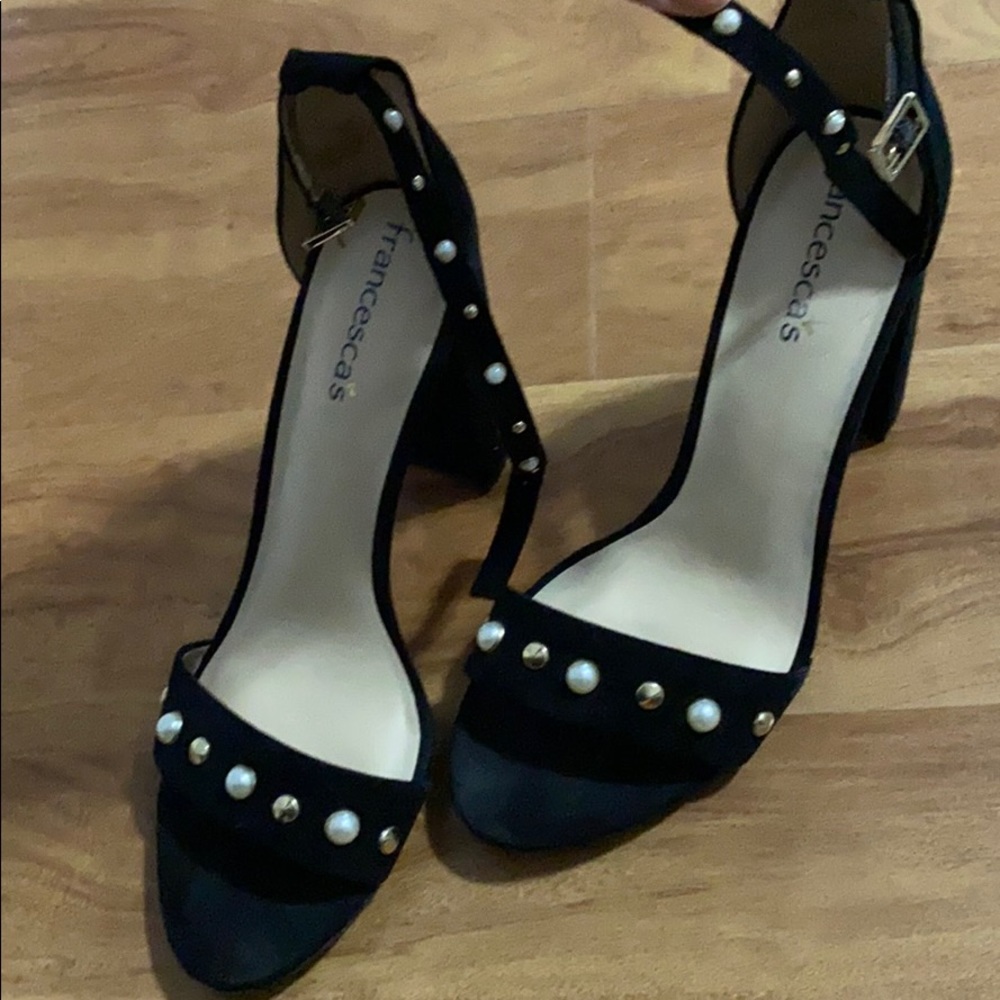 Heels - Picture 3 of 3
